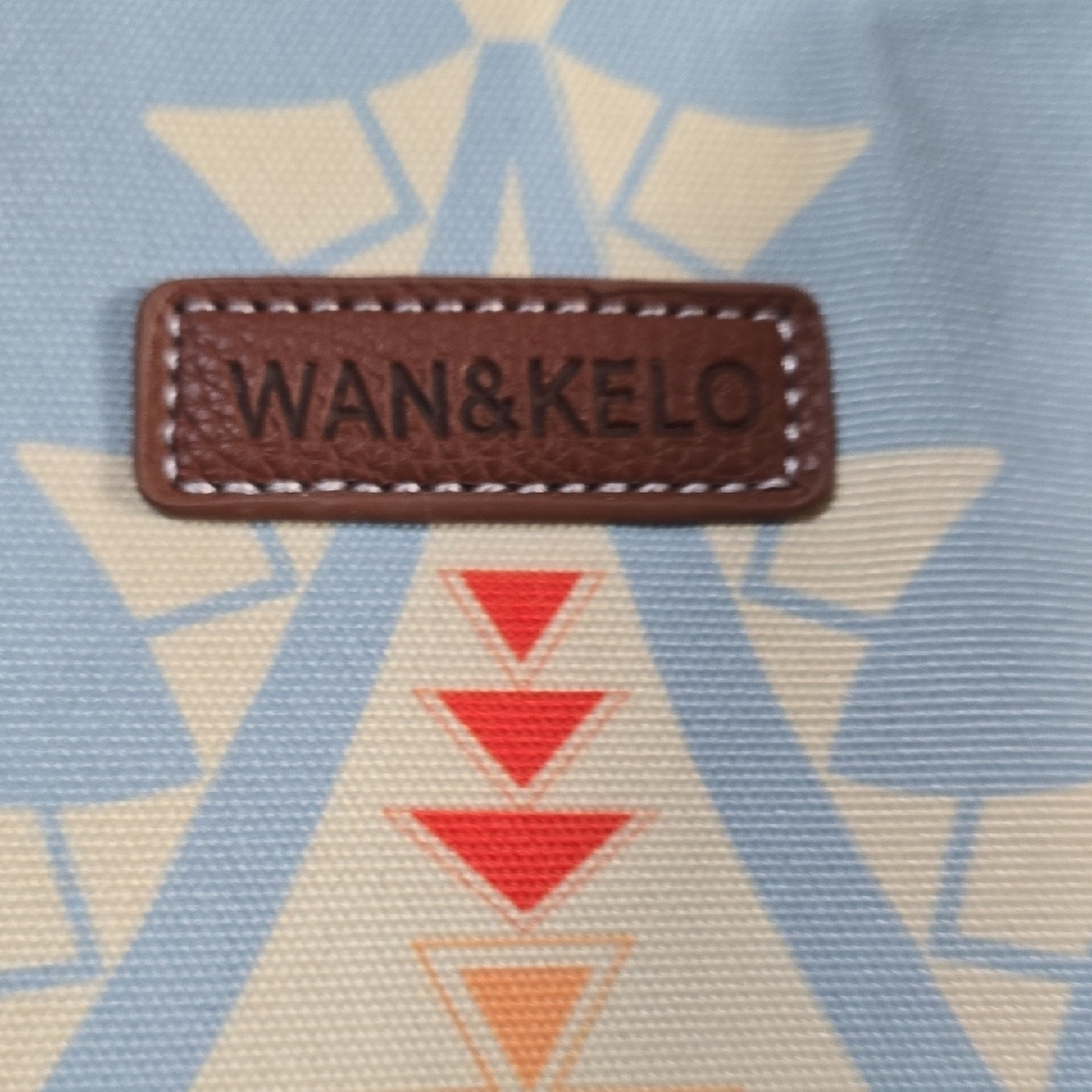 Wrangler Blue and Brown Geometric Tote - Picture 3 of 3